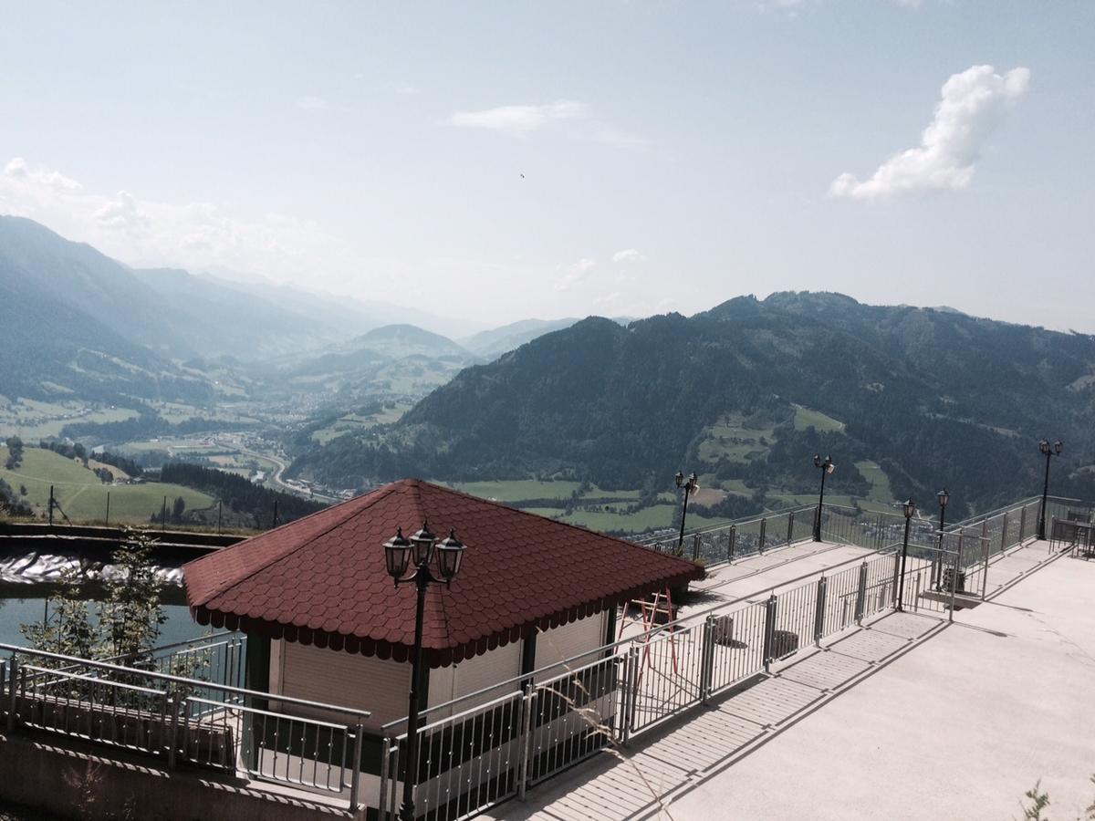 Hotel Hahnbaum Sankt Johann im Pongau Exterior photo